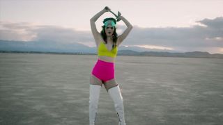 SOFI TUKKER - Batshit