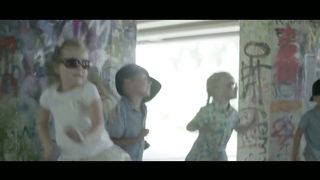 Hidden Face feat. Gwen Dhanes & Rosma Barra - Just Do The Dance