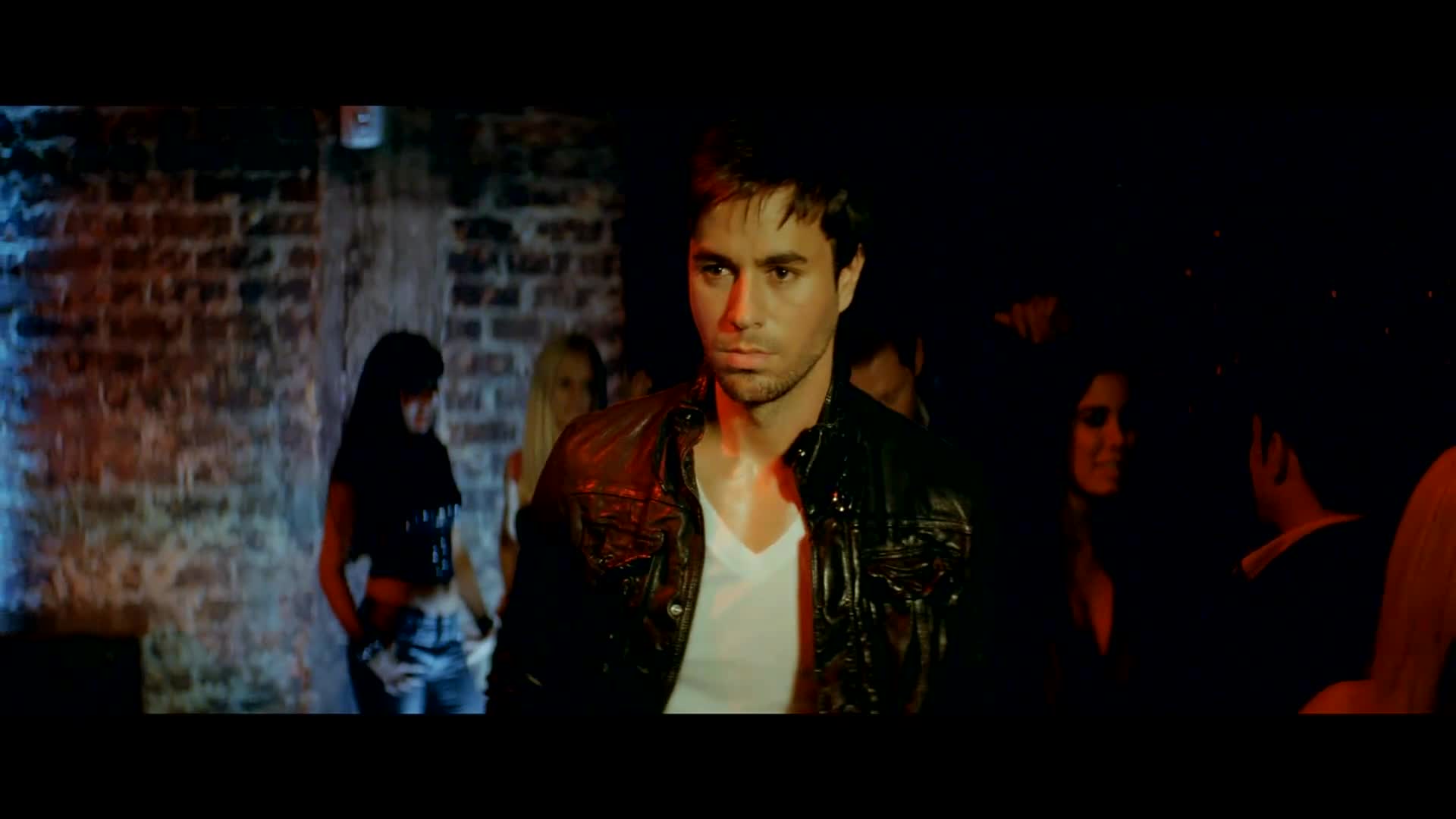 Enrique iglesias tonight. Tonight Enrique Iglesias клип. Энрике Иглесиас песни клипы. Enrique Iglesias im Lovin you.