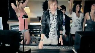 David Guetta & Chris Willis ft Fergie & LMFAO - Gettin' Over You