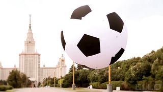 Лена Князева - Круто на футболе