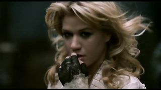 Kelly Clarkson - Behind These Hazel Eyes