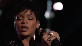 Rihanna - Diamonds - The Voice