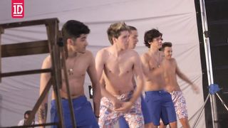 One Direction - Kiss You (Behind The Scenes)